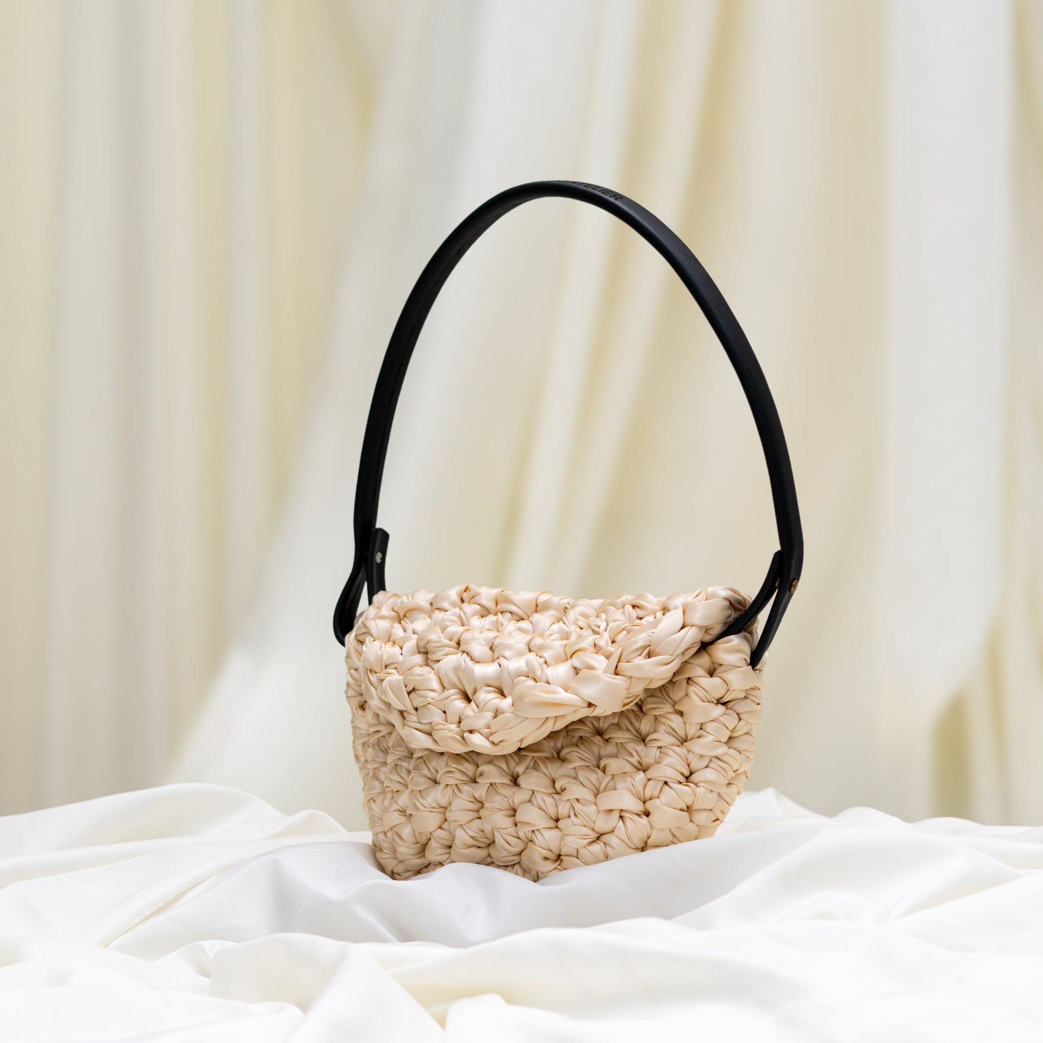 La Fleur - Soft Cream Sling Bag